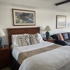QUEEN BED.jpg